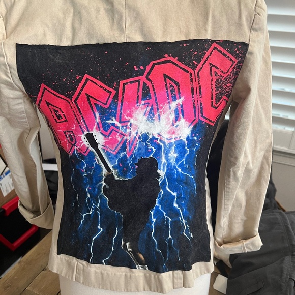 Tan ladies blazer with AC/DC patch on the back XS - Picture 1 of 2